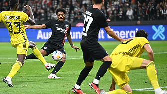 Айнтрахт Франкфурт обяви в социалните мрежи че е дарил 1899