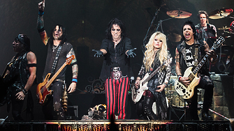 Легендарният шок рок изпълнител Алис Купър издаде новия си студиен албум