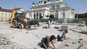 Около 70 от участъка за пренареждане на жълтите павета е