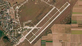 Украйна е нанесла мощен удар по руско военно летище в
