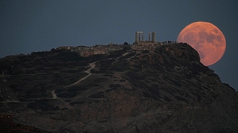 Кървав инцидент със стрелба и шестима загинали е станал на