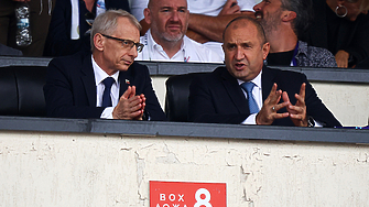 Любовта към записи флашки случайно изтекли снимки СРС та явочници и явочни квартири