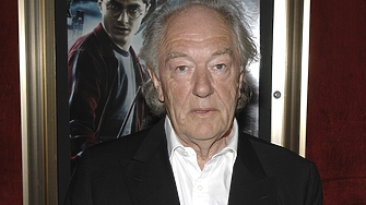 Актьорът Майкъл Гамбън изиграл ролята на Дъмбълдор във филмите за