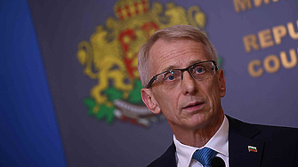 Въпреки протестите на миньори и енергетици и блокирането на ключови