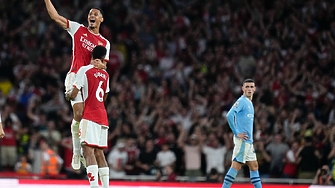 Спречкване едва не доведе до тежък инцидент след големия мач