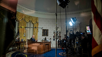 Президентът Джо Байдън стартира спешна мисия за да накара американците