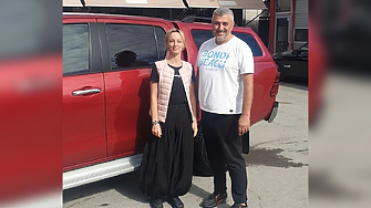 Ден след вандалщината над коли на доброволци от Украинския дом