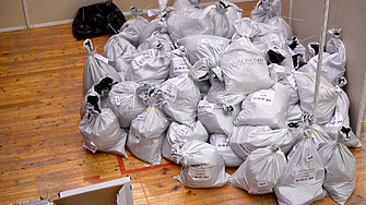 След избори класическият въпрос е кой печели и кой губи