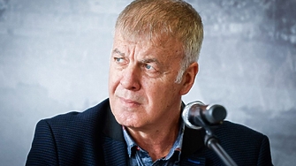 Наско Сираков излезе с остра позиция срещу бившия член на