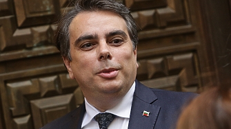 Президентът се поддава на фалшиви новини Това обяви финансовият министър Асен