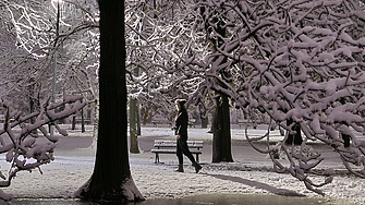 През нощта облачността ще продължи да се разкъсва и намалява