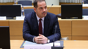 Оптимист съм така отговори вътрешният министър Калин Стоянов на въпроса