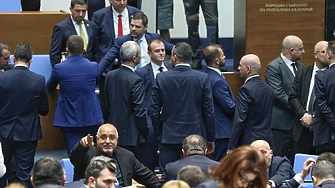 Парламентарен кеч в понеделник И странни нововъведения в пленарната зала