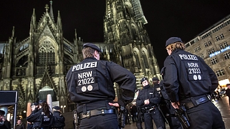 Малко преди коледните църковни служби германската полиция увеличи мерките за