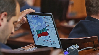 Кризата в Софийския общински съвет изборът на конституционни съдии скандалите