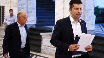 Въпреки заявките за експертност и надпартийност оказа се и лидерите