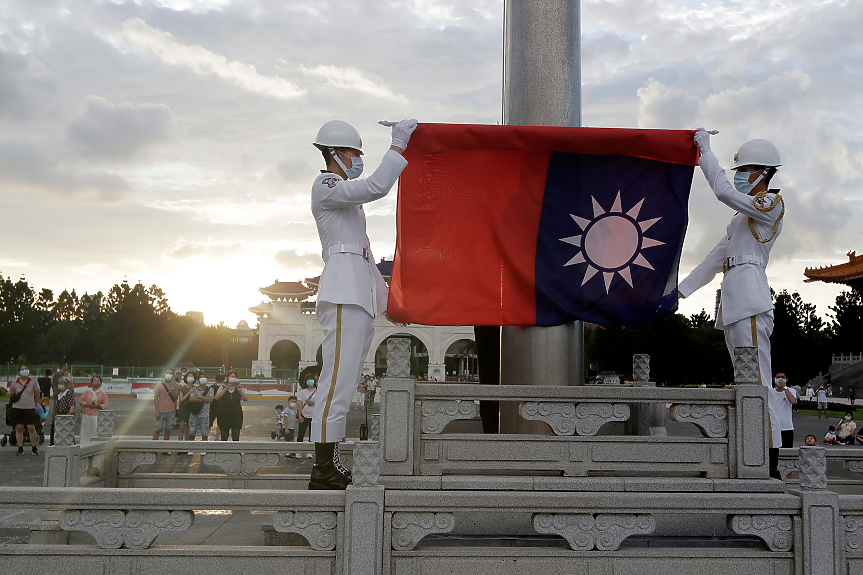 Представители на САЩ - на посещение в Тайван след избори, които вбесиха Китай 