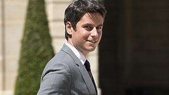 34 годишният Габриел Атал е назначен за министър председател на Франция съобщи