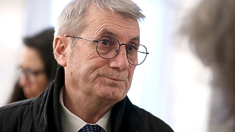 С още един месец се удължава срокът за забраната за