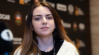 Международната федерация по шахмат ФИДЕ отличи Нургюл Салимова сред трима