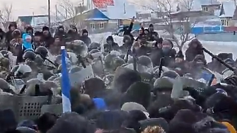 Демонстранти влязоха днес в сблъсъци с полицията в руската република