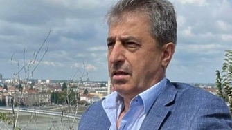 Съд в Кипър е дал ход и е разпратил призовкии