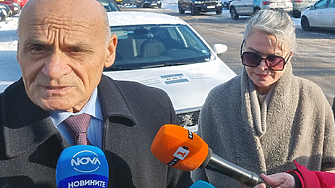 Елена Динева жената до Васил Божков пристигна в Главна дирекция