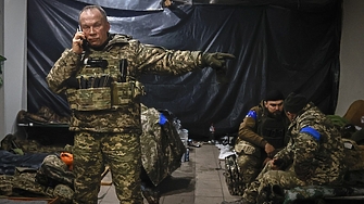 Командващият сухопътните войски на Украйна Олександър Сирски е получил предложение