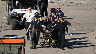 Най малко един човек е починал а 21 са ранени