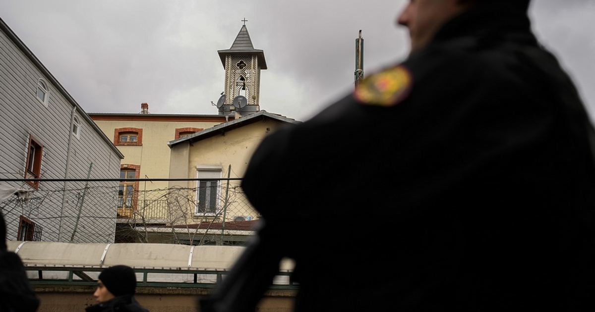 Турски гражданин беше убит при въоръжено нападение в католическа църква, извършено