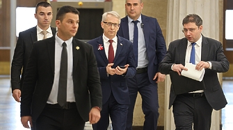 Ако се срути правителството ако се разпадне парламентът ще си