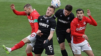 ЦСКА София отново спечели цесекарското дерби срещу ЦСКА 1948 2 1