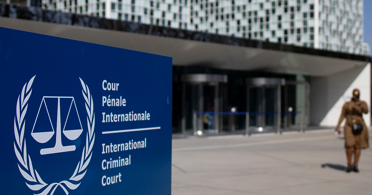 Международният наказателен съд (МНС) в Хага издаде заповеди за арест