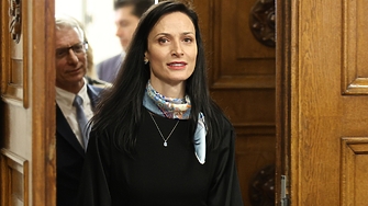 Кандидатката за премиер на ГЕРБ СДС Мария Габриел ще върне днес