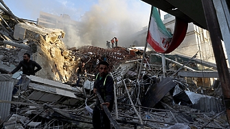 Израелски изтребители вчера атакуваха сграда на иранската дипломатическа мисия в