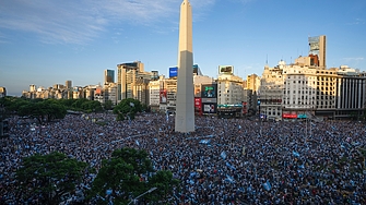 Аржентинското правосъдие обвини Иран за атентатите в Буенос Айрес през