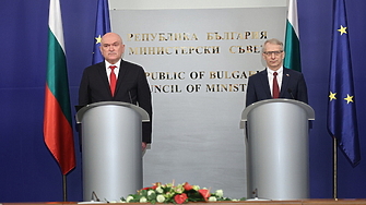 Премиерът в оставка Николай Денков предаде властта на служебния премиер