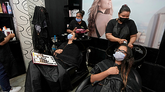 Най малко три жени са дали положителни проби за вируса ХИВ