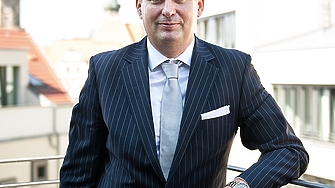 Около две седмици преди европейските избори водещият кандидат на германската