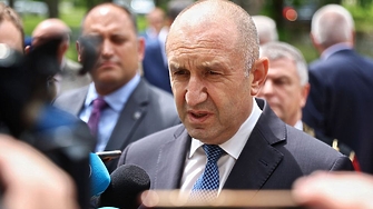 Президентът Румен Радев обяви че няма да сменя ръководството на