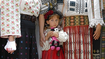 Министерството на културата на Румъния ще поиска от френската модна