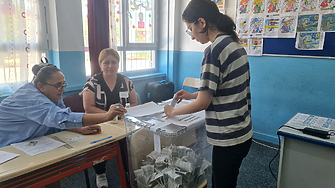 Сравнително слаба е избирателната активност в Анкара на днешните избори