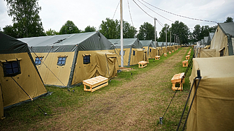 Беларус даде начало на мащабни военни маневри в две свои