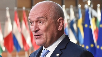 Подкрепете ниУважаеми читатели вие сте тук и днес за да