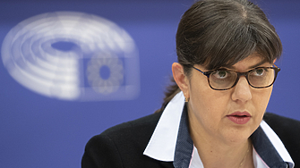 Български фобственик на ферма за кокошки който с измама е