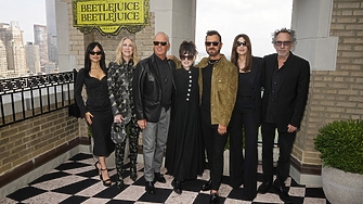 Бийтълджус Бийтълджус открива 81 вото издание на кинофестивала във Венеция съобщи