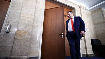 Ново утро нова активност на санкционирания за корупция съ председател на