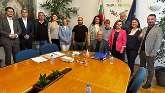 Д р Ахмед Доган е обратно в своя дом централата на