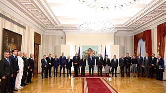 В 10 00 ч започна заседанието на Консултативния съвет за национална