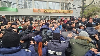 Сблъсъци разминали се по чудо без сериозно пострадали станаха по